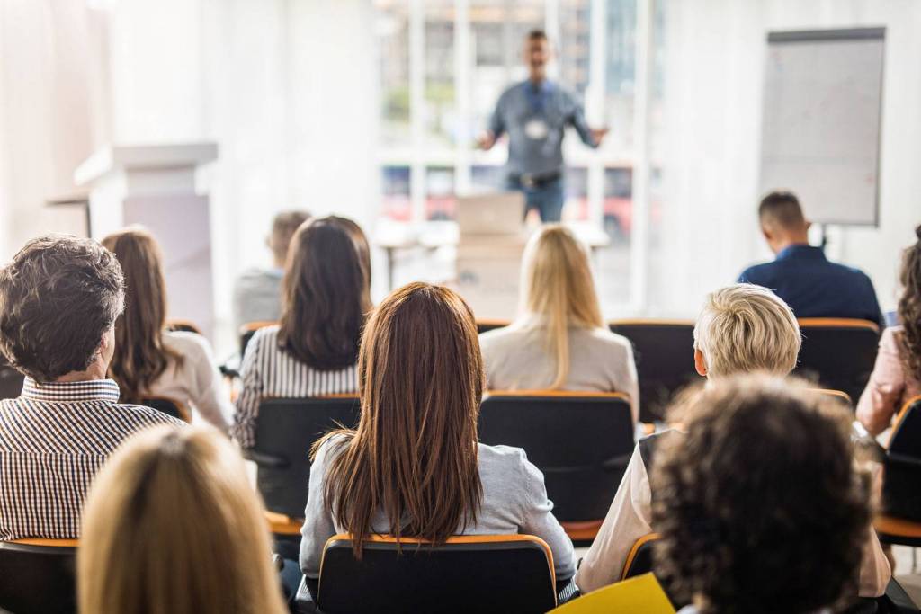 Pitch e planejamento — apresentação para investidores